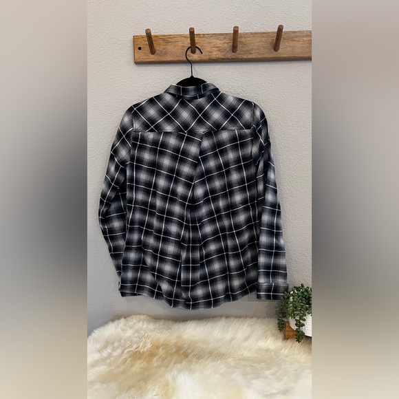 Burton | Black + Gray Plaid Button Down - Picture 2 of 7
